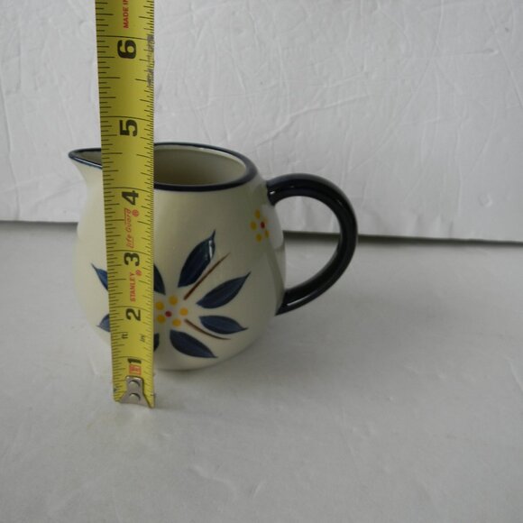 NEW TEMP-TATIONS OLD WORLD CONFETTI BLUE 10 OZ CREAMER KITCHEN HOME - Picture 2 of 4